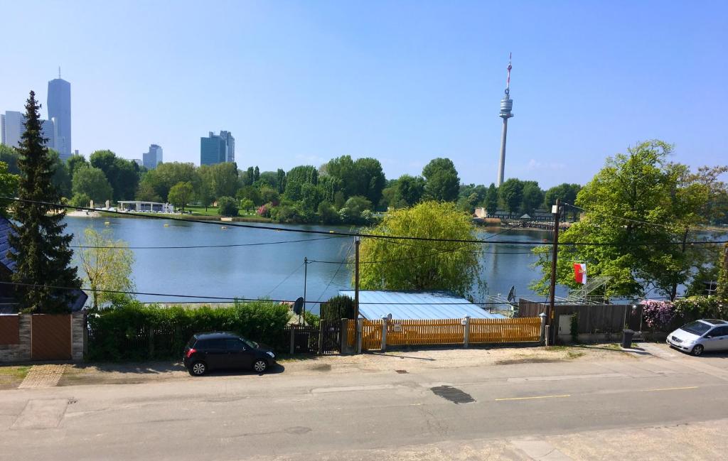 AJO Apartments - Alte Donau Lake View Balcony Studio - Self-Check-in