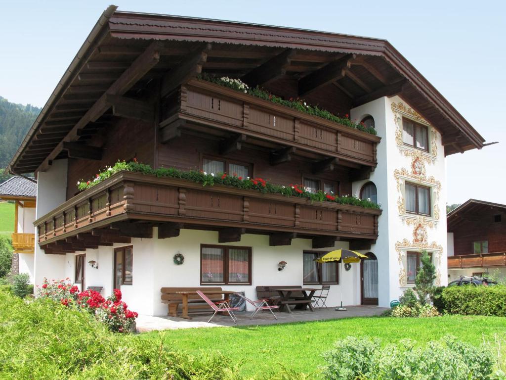 Apartment Elisabeth-1 by Interhome