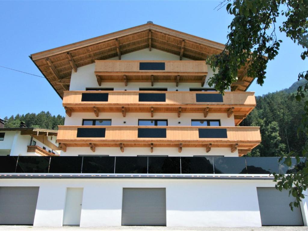 Apartment Geislerhof by Interhome