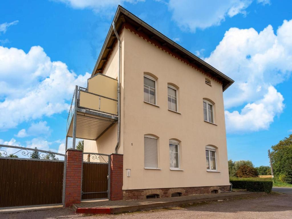 Apartment In Petersberg with garden