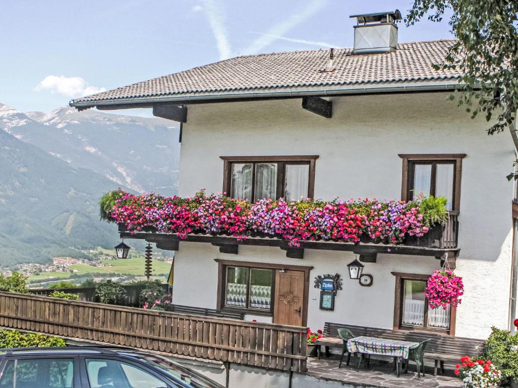 Apartment Jägerhof-3 by Interhome