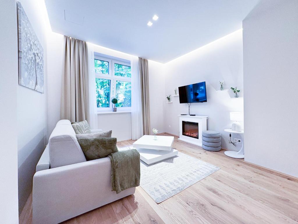 Apartment Magnificence - with Aircondition!