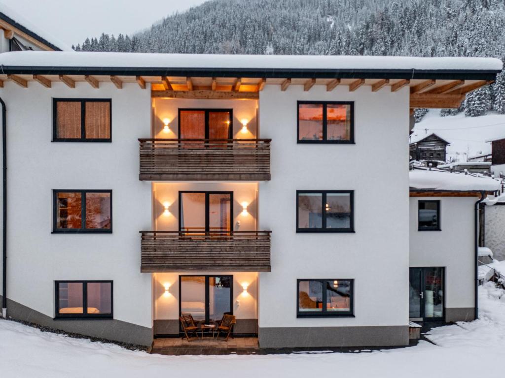 Apartment Martina-1 by Interhome