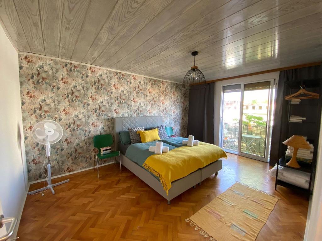 Moderne Wohnung mit 2 Balkonen, Self check-in, Parking