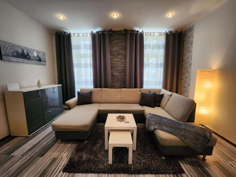 》Apartment Nähe Zentru (Ubahn)《