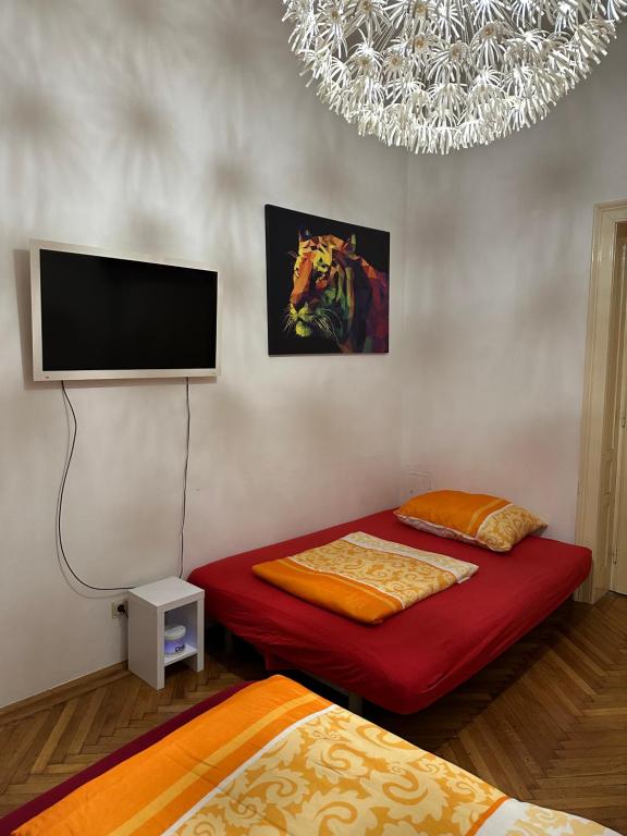 Apartment opera 1