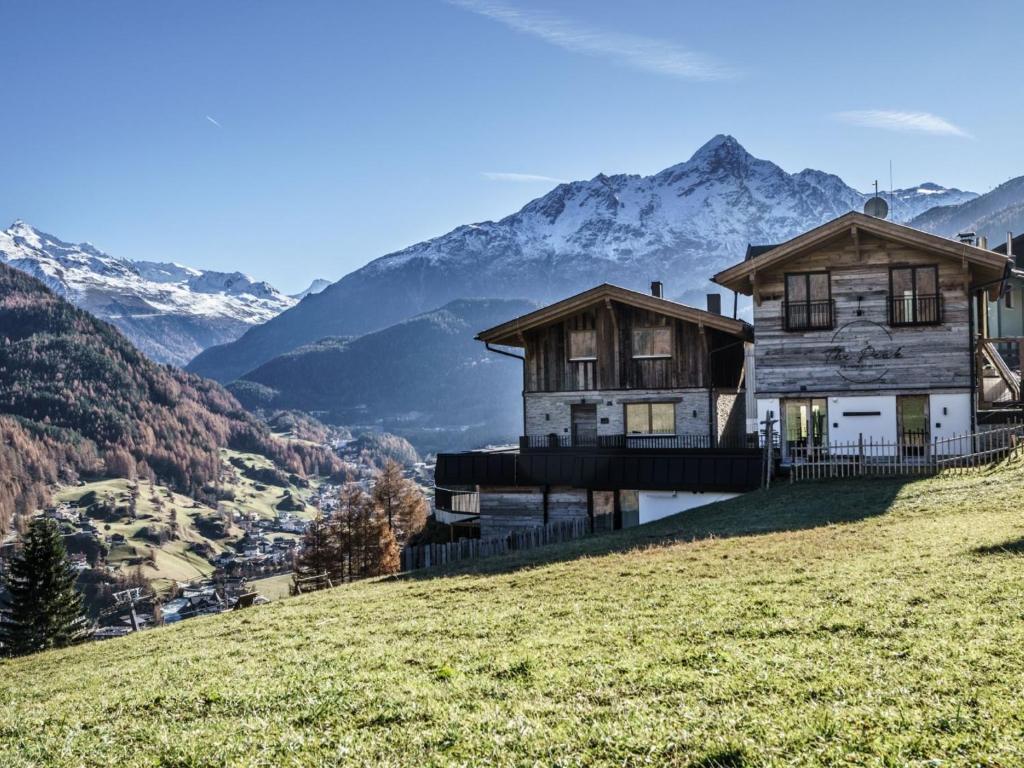 Apartment Appartement Mont Blanc by Interhome
