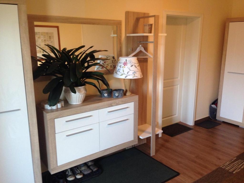 Apartment Vis-a-vis