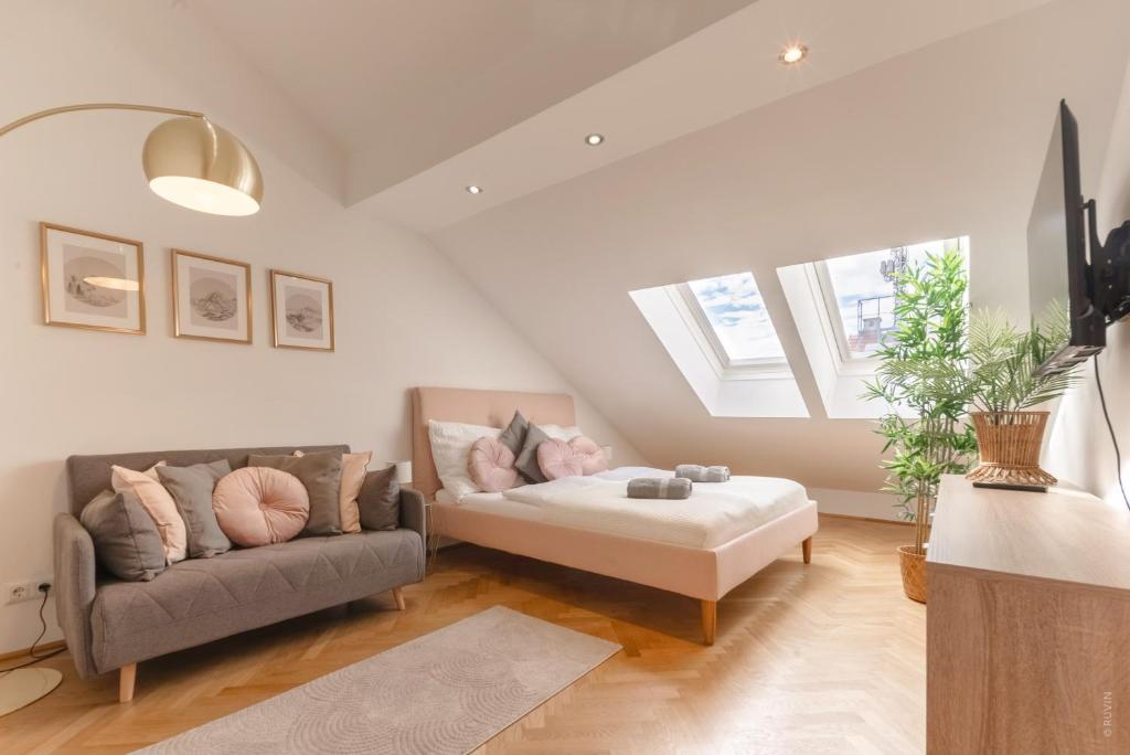 Stylish I 5 minutes to U1 Reumannplatz I 15 min to city center