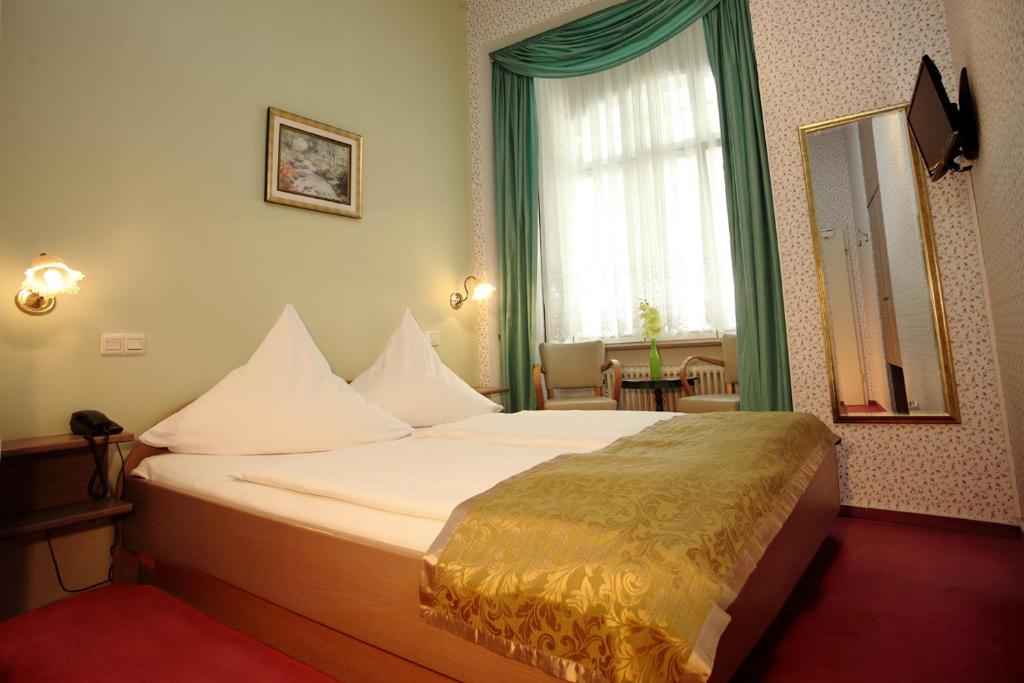 Astoria Hotel