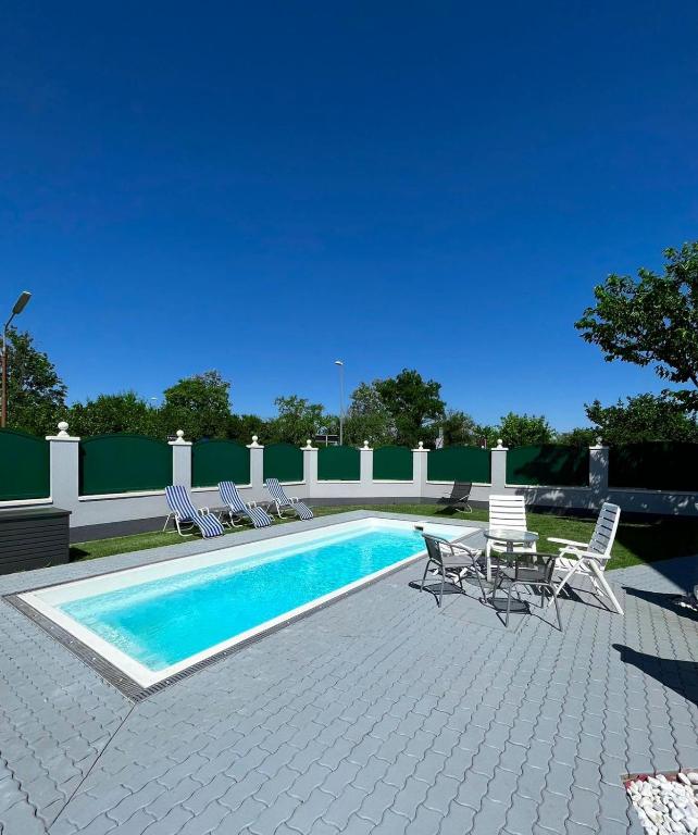 Atemberaubendes Apartment + Pool
