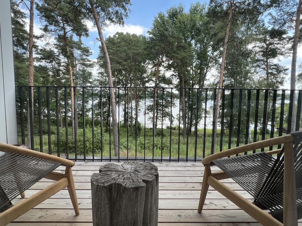 Bad Seerose mit Seeblick, Dachterrasse, Pool und Sauna