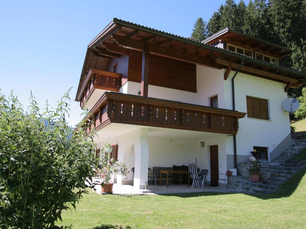 Apartment in Sankt Gallenkirch near Ski Area
