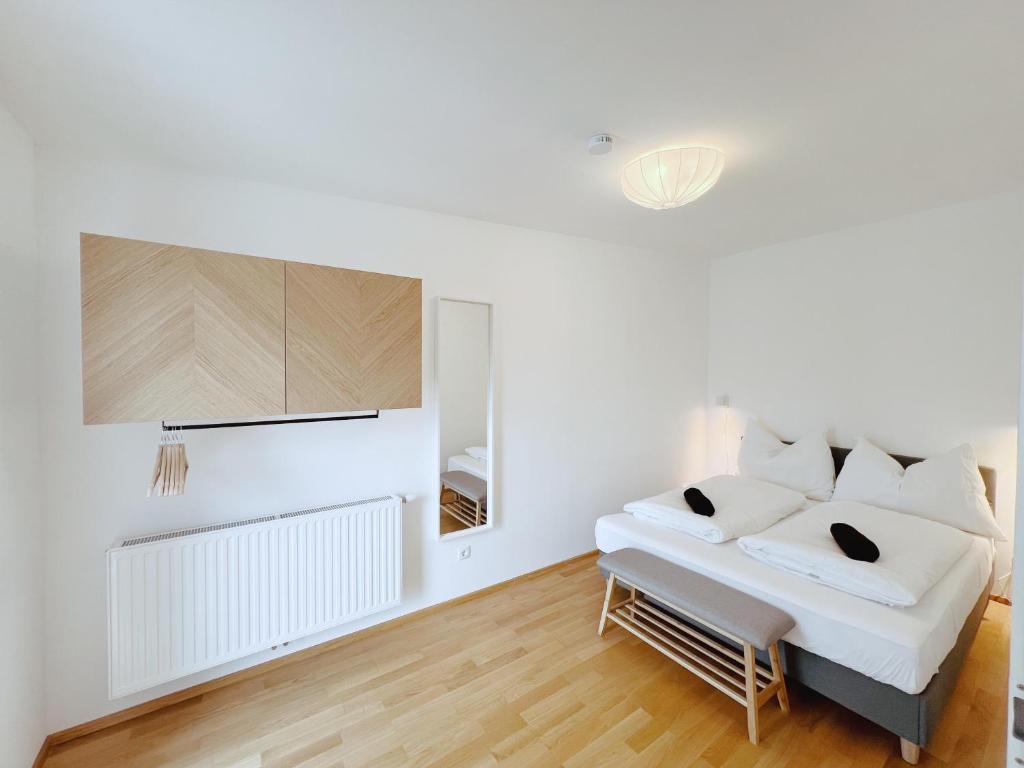 Brunnenmarkt Balcony Apartment