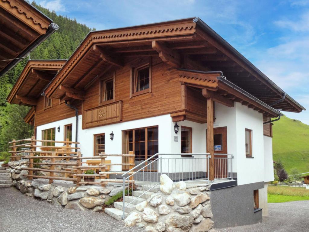 Chalet Chalet Elisabeth by Interhome