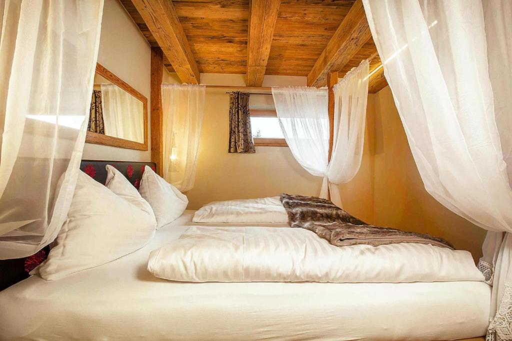 Chalet Edelweißalm, Königsleiten, cleaning included