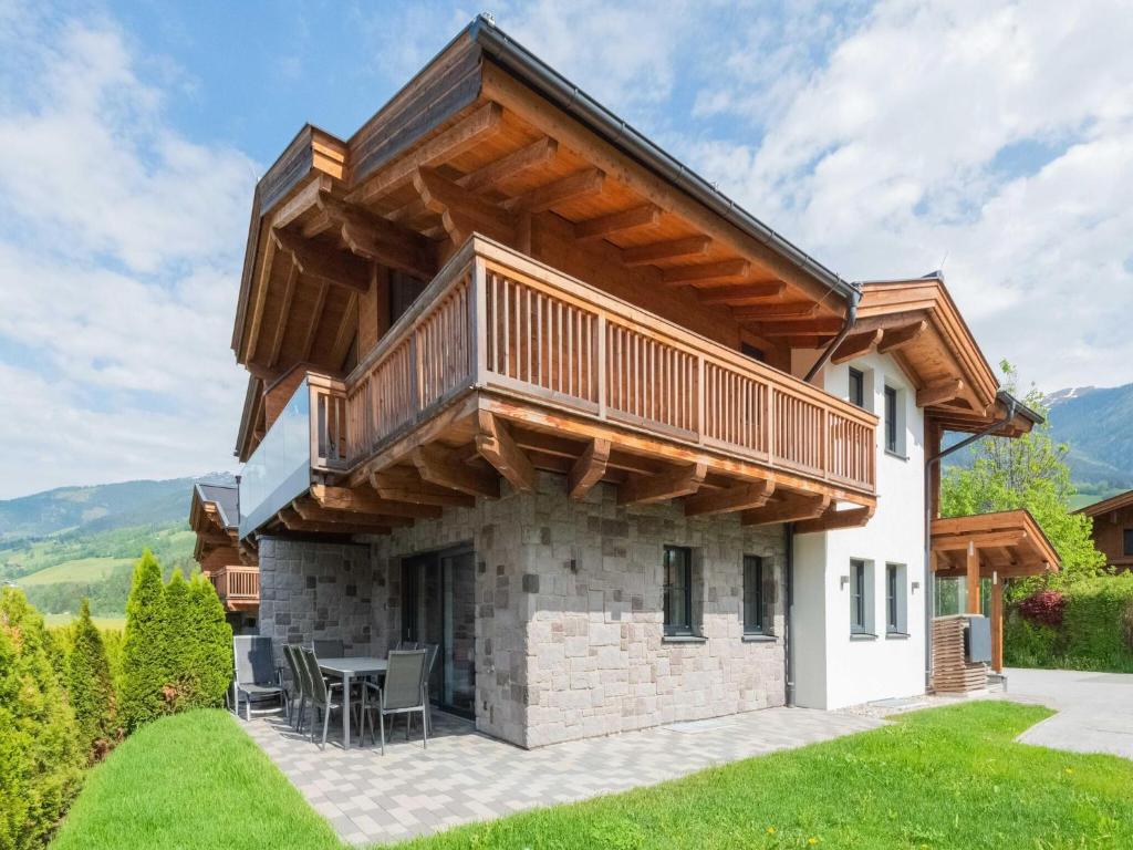Chalet in Niedernsill near Ski Slopes