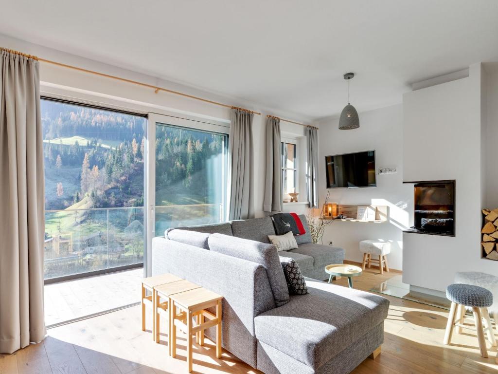 Chalet in Mühlbach near Hochkönig Ski, cleaning included