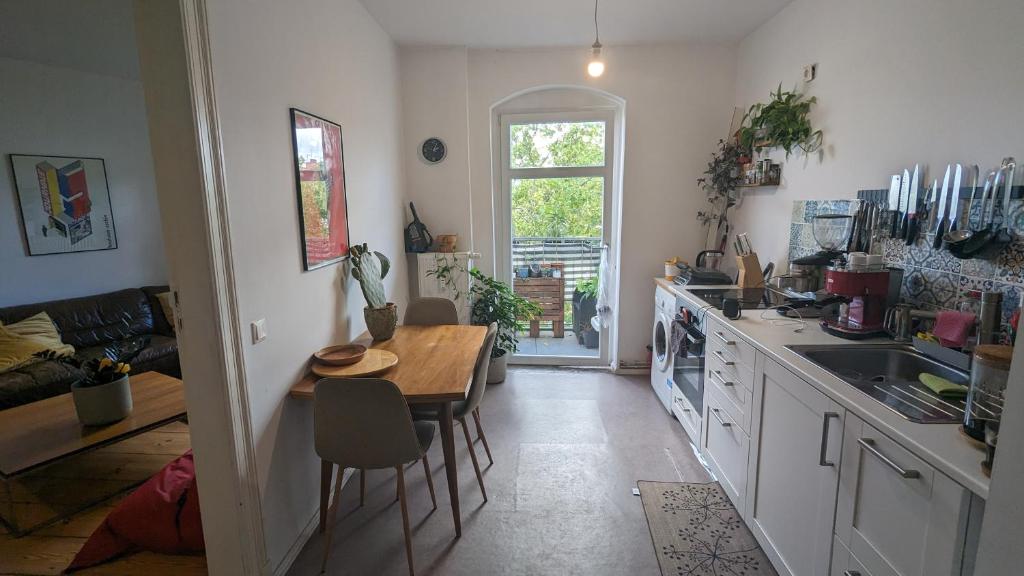 Cosy flat in Berlin's trendy area