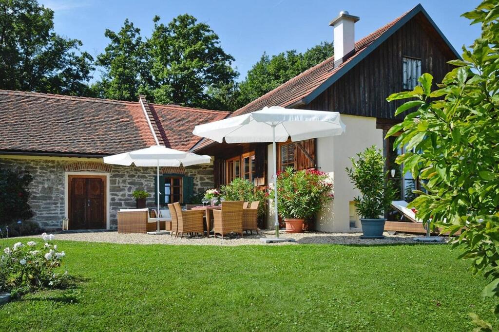 Chalet in Styria with Pool & Panoramic Views