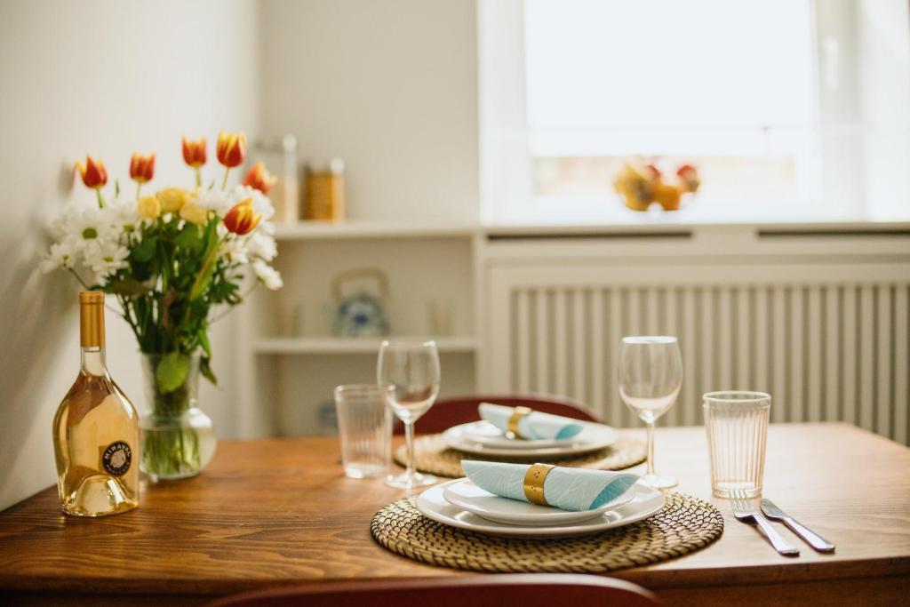 Homely Berlin - Cozy Studio, Modern, Near Theater & Kurfürstendamm
