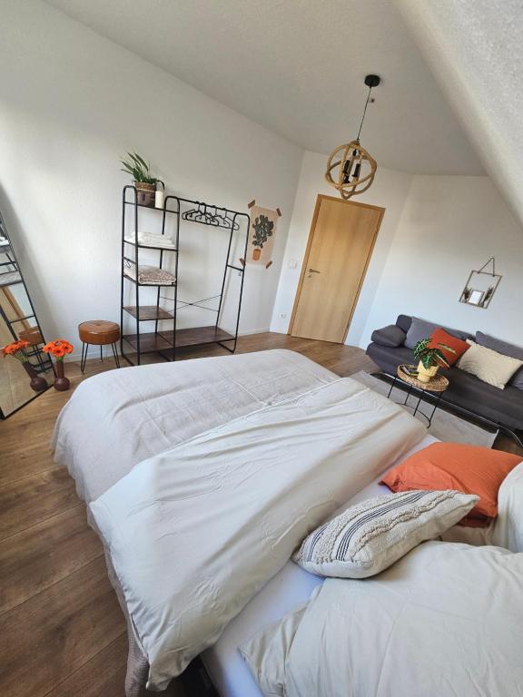 Cozy house and free parking