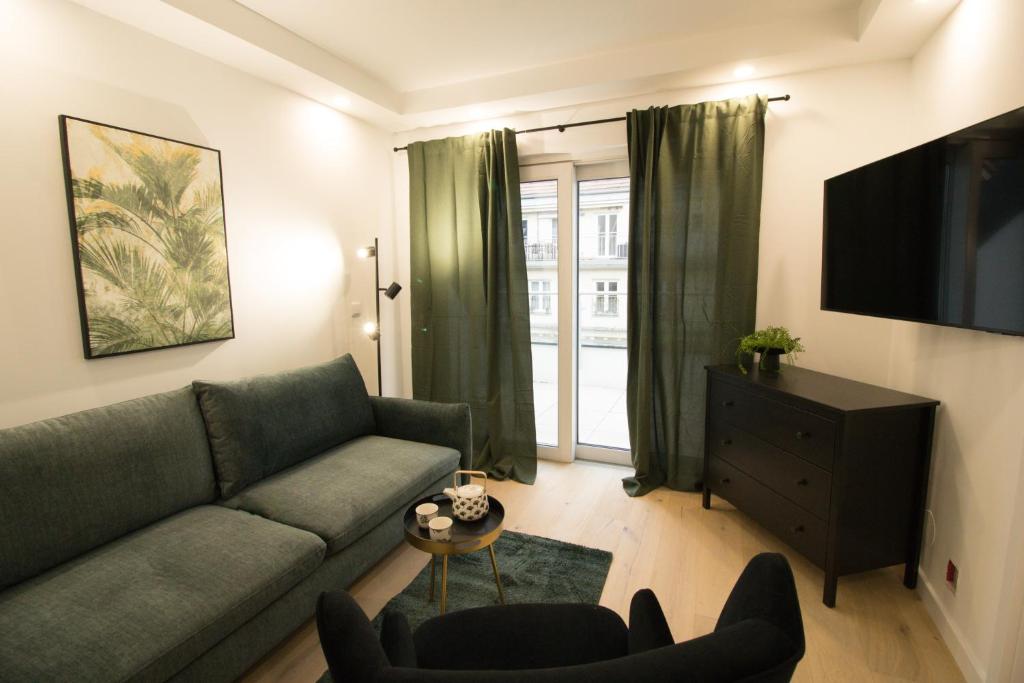 Elegant Apartment for City Lovers l JOS19