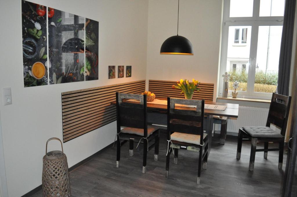ElisaBett Erfurt - Apartment Elisa - 4 Schlafzimmer und 2 Bäder, bis 6 Personen