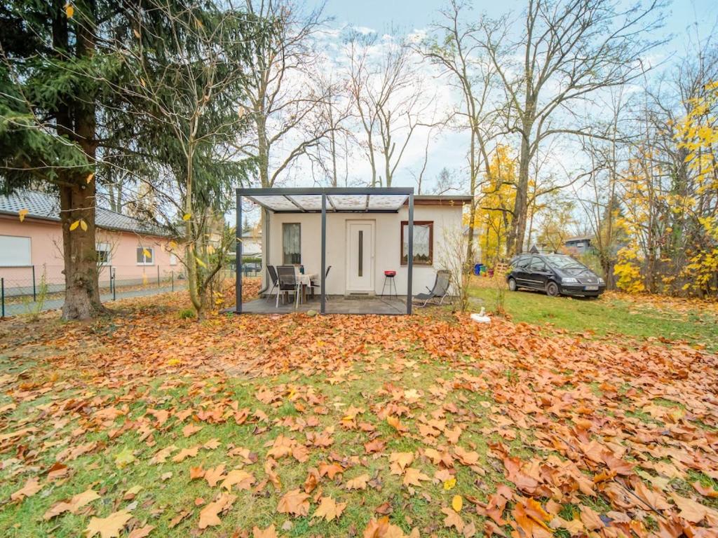 Holiday home with garden in Mahlow, Brandenburg