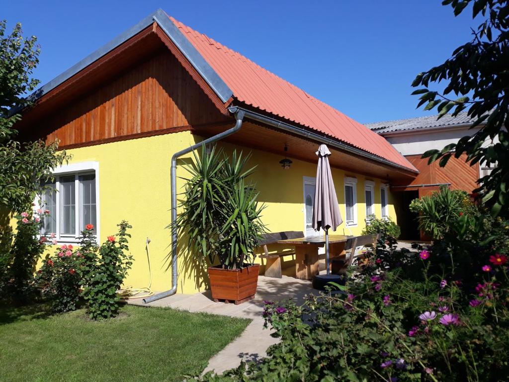 Ferienwohnung 3 Ferienwohnungen Sattler