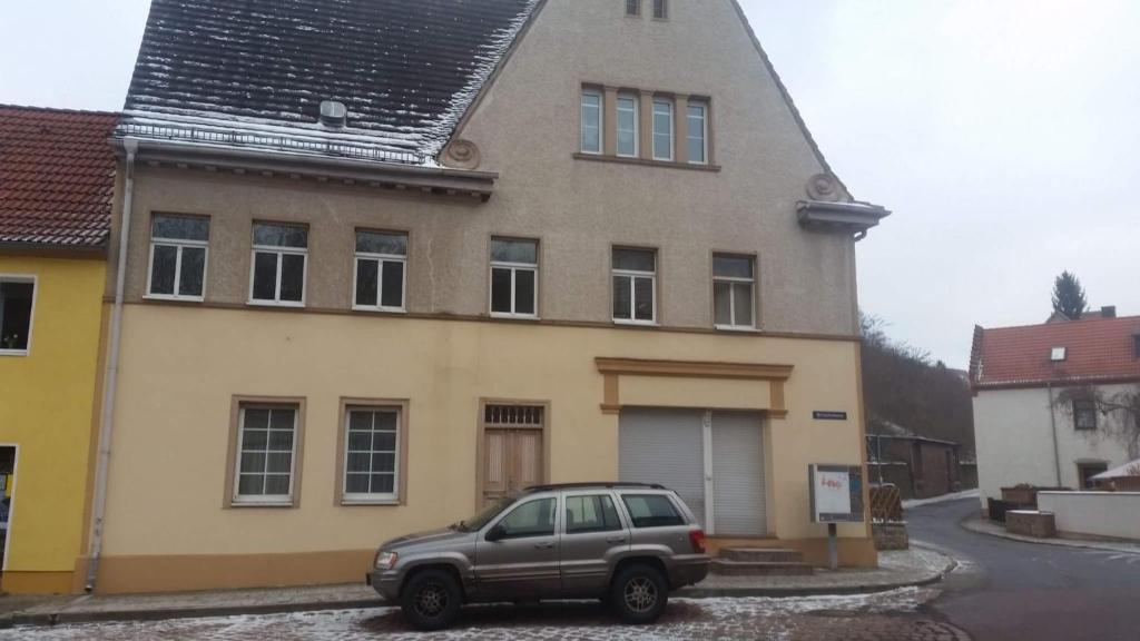 Ferienwohnung Wettin am Petersbrunnen