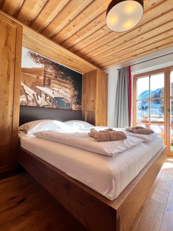 FIRSTpeak Chalets