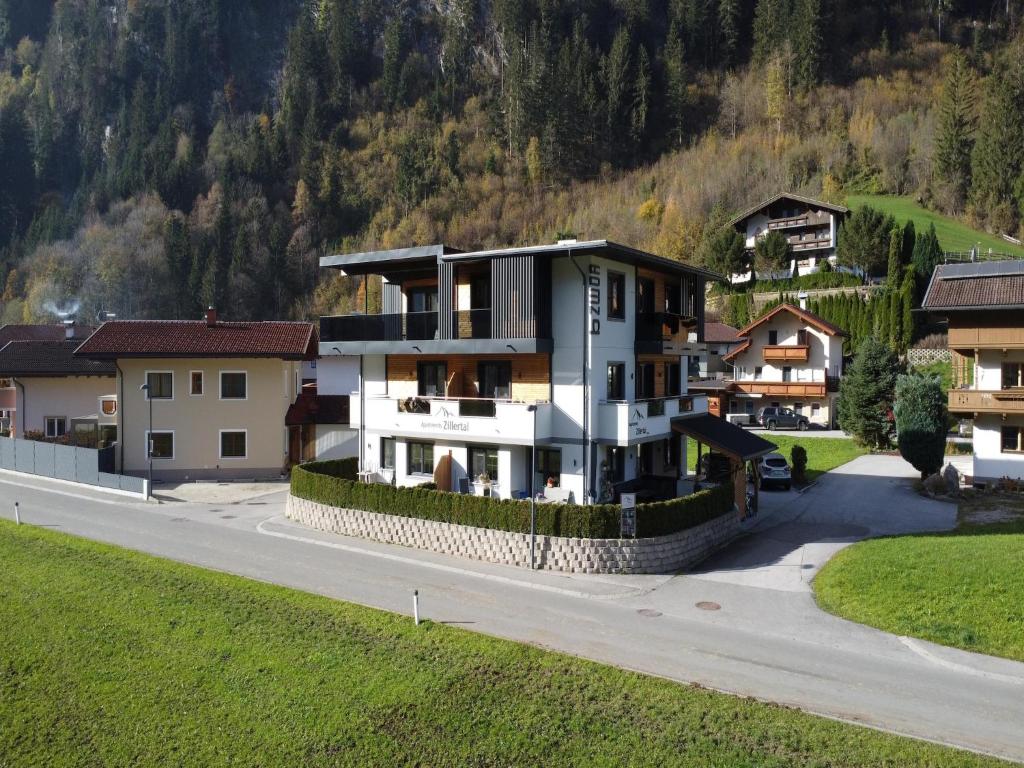 Chalet in Mayrhofen near Ski Lifts, cleaning included