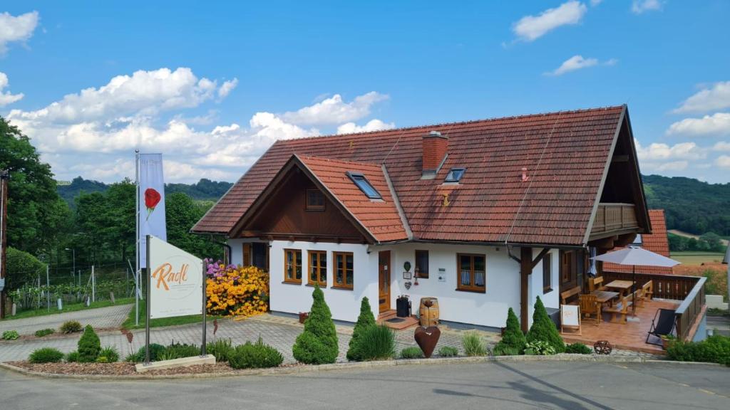 Gästehaus - Camping- Weinhof Radl