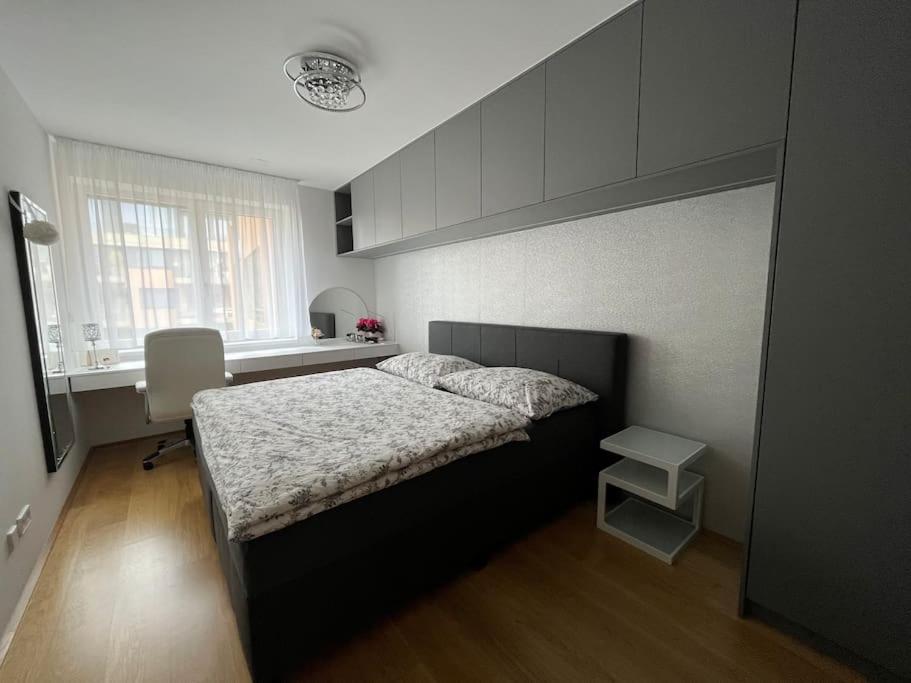 Green Park Apartment