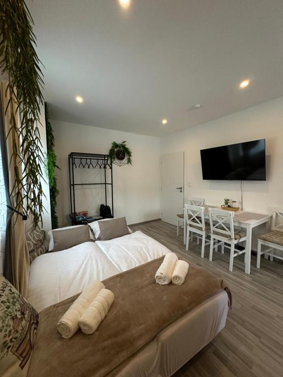 Greenside Suite