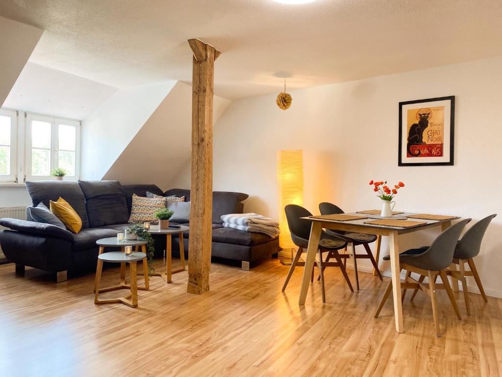 Gröpernblick - Zentrumsnahe FeWo I 2 Schlafzimmer I 100 qm I Parkplätze in der Umgebung