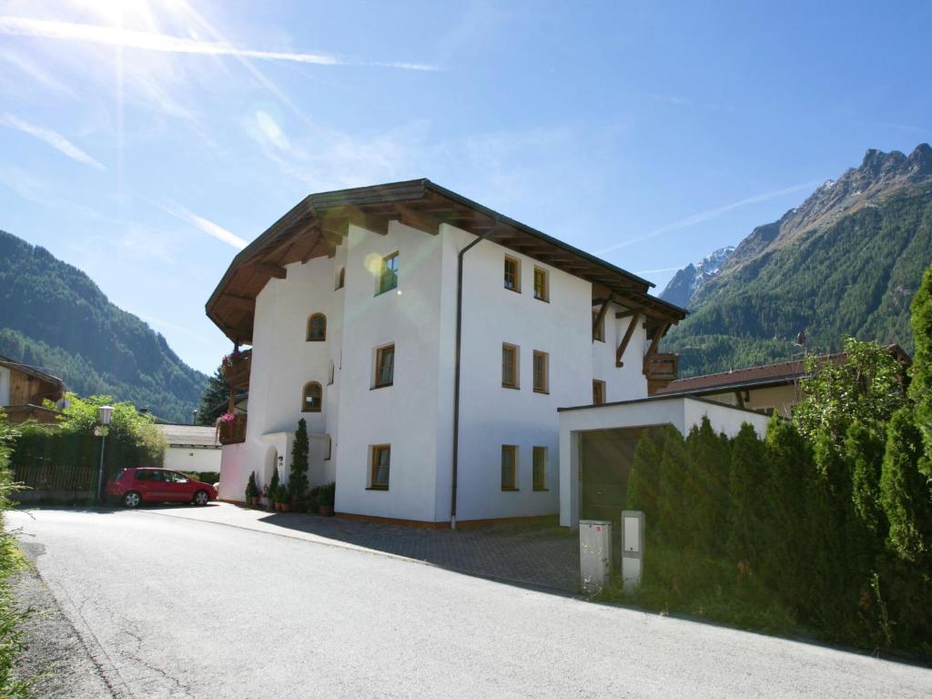 Apartment in Längenfeld near Ski Slopes
