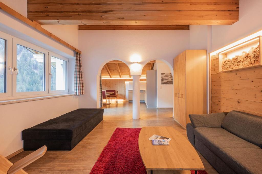 Luxalpine Haus Alpenkönigin Ferienwohnungen mit Naturpanorama inklusive Stubai Super card