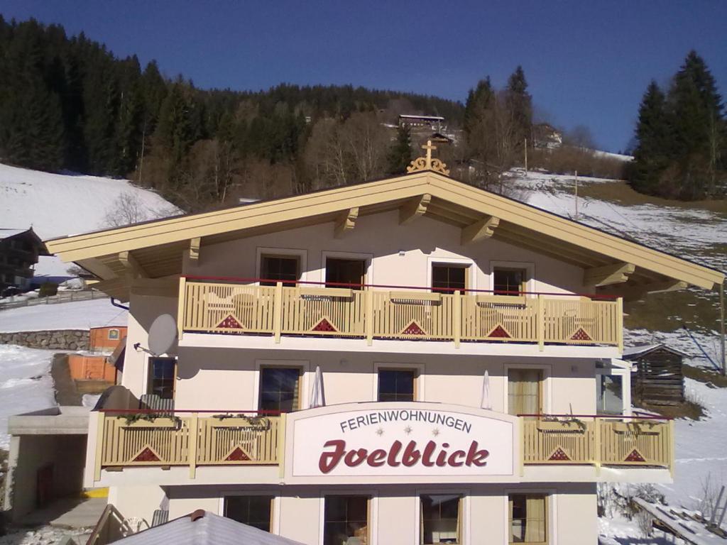 Haus Joelblick und Haus Oberadelsber
