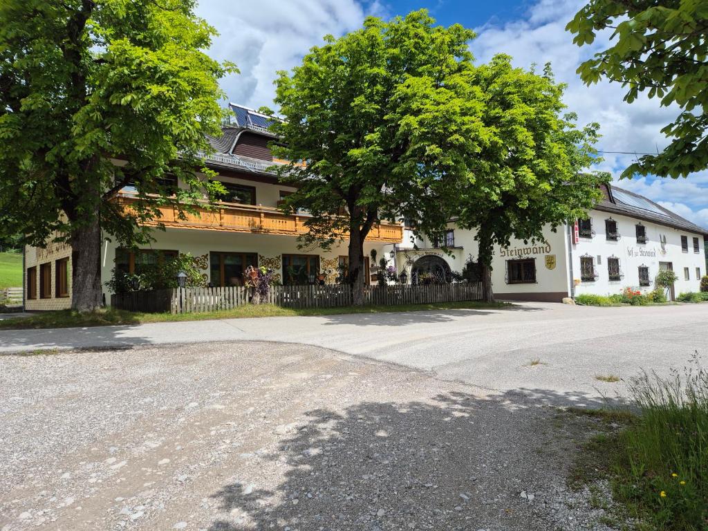 Hof zur Steinwänd