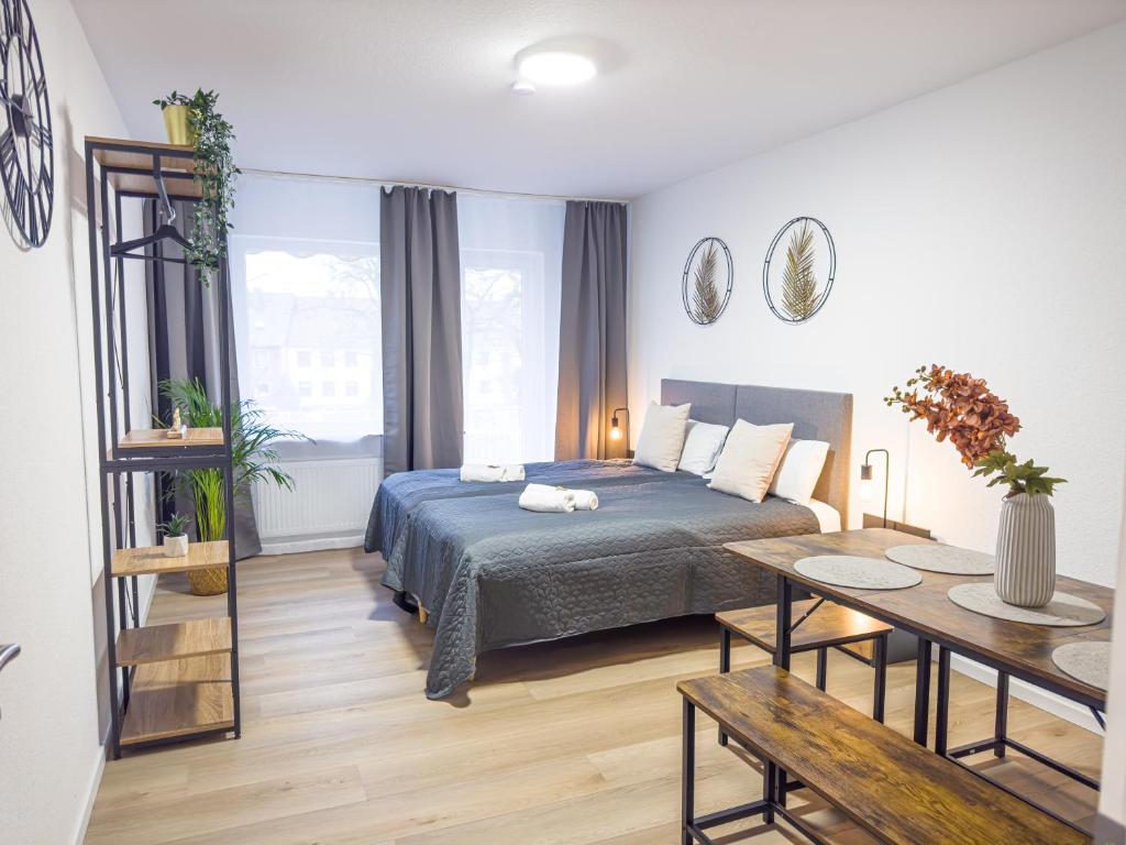 ImmoStay L# Ferienhaus- Balkon, Parking & WiFi