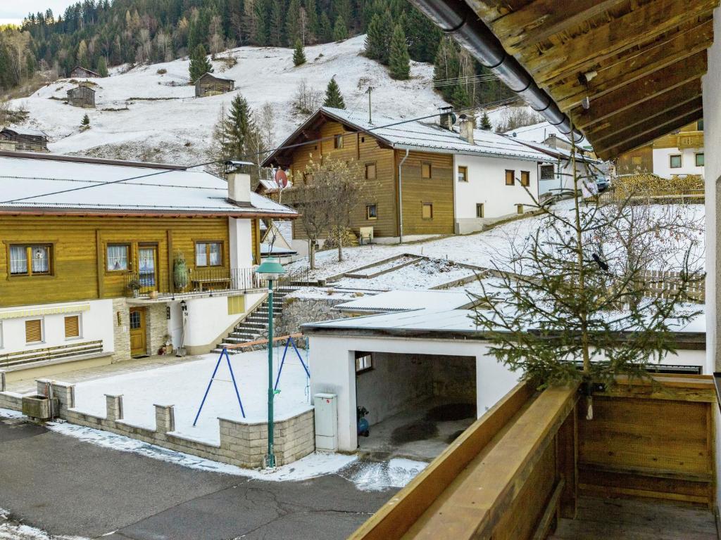 Apartment in See near Ski Slopes