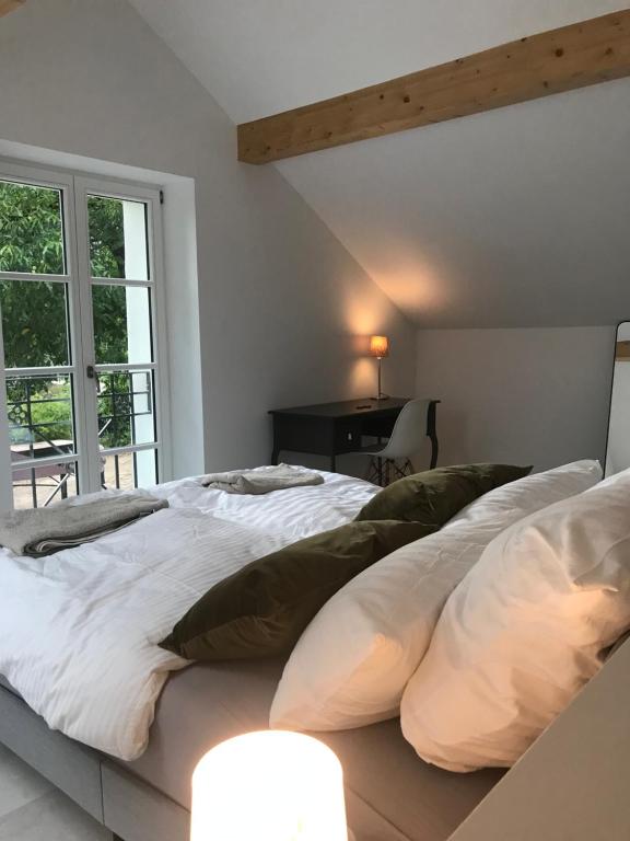 Landhaustraum - Kutscherhaus unter Walnussbäumen