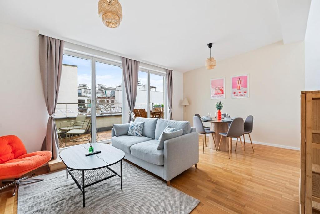 Modern Apartment near City Center - Rooftop Terrace