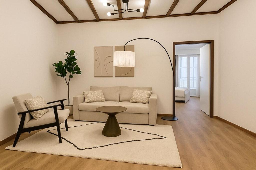 Modern Central Schönbrunn Apartment with Garden