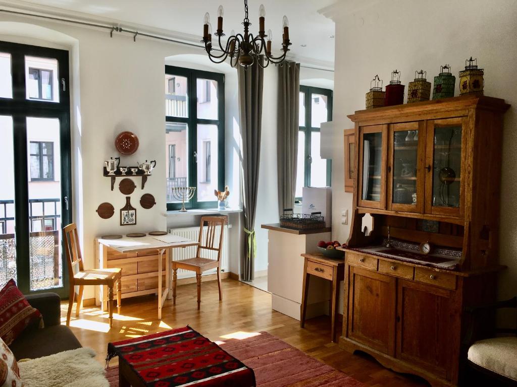 2-Zimmer-Apartment "Monbijou" am Hackeschen Markt