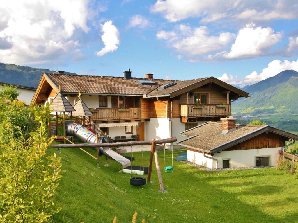 Apartment in Kaprun on Ski Slope