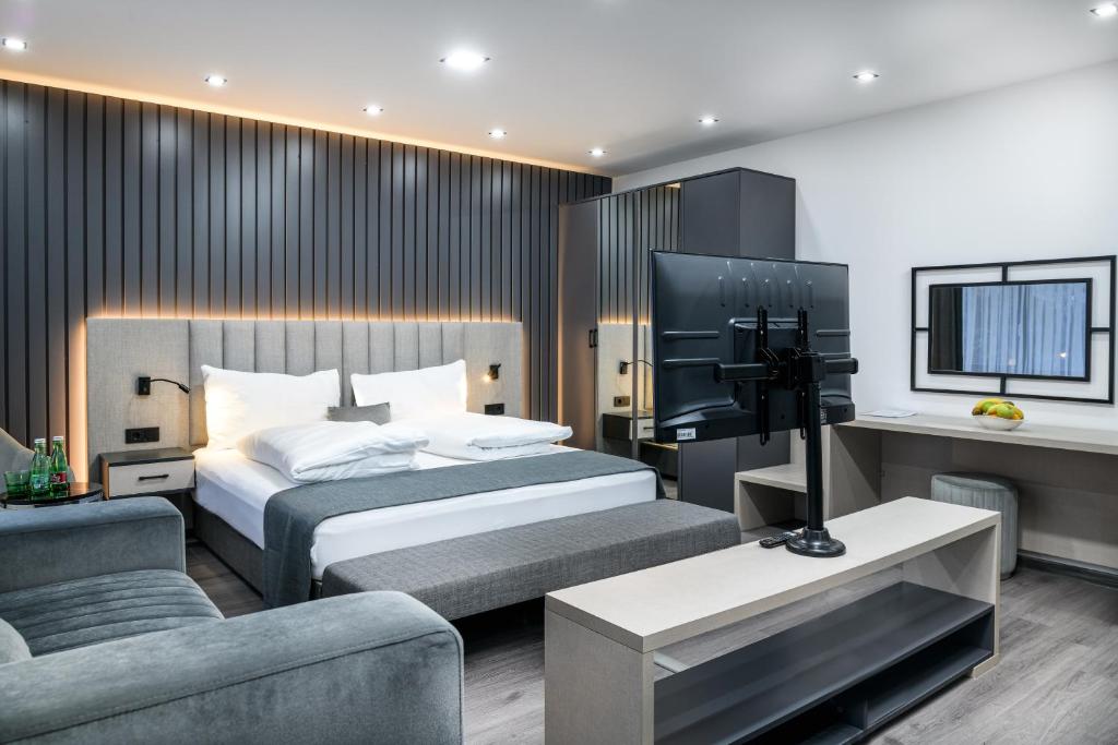 PARKHOTEL BRAUNAU - 24 Stunden Self Check-IN