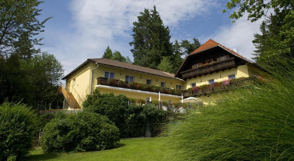 Pension Appartement Lanzer